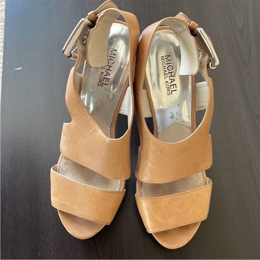 MICHAEL Michael Kors Carla Nude Leather Platform Wood stacked heel Sandals 7